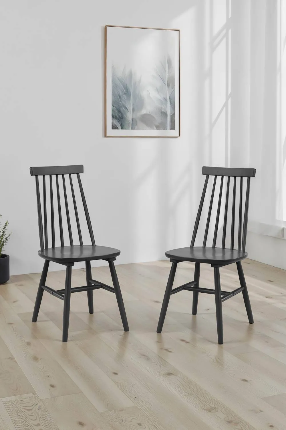 Julian Bowen Alassio Spindle Back Dining Chair (Set of 2) in Black