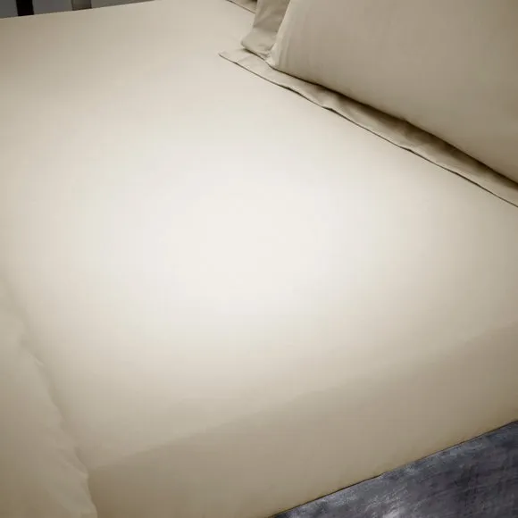 Hotel 230 Thread Count Percale 100% Cotton Fitted Sheet 2