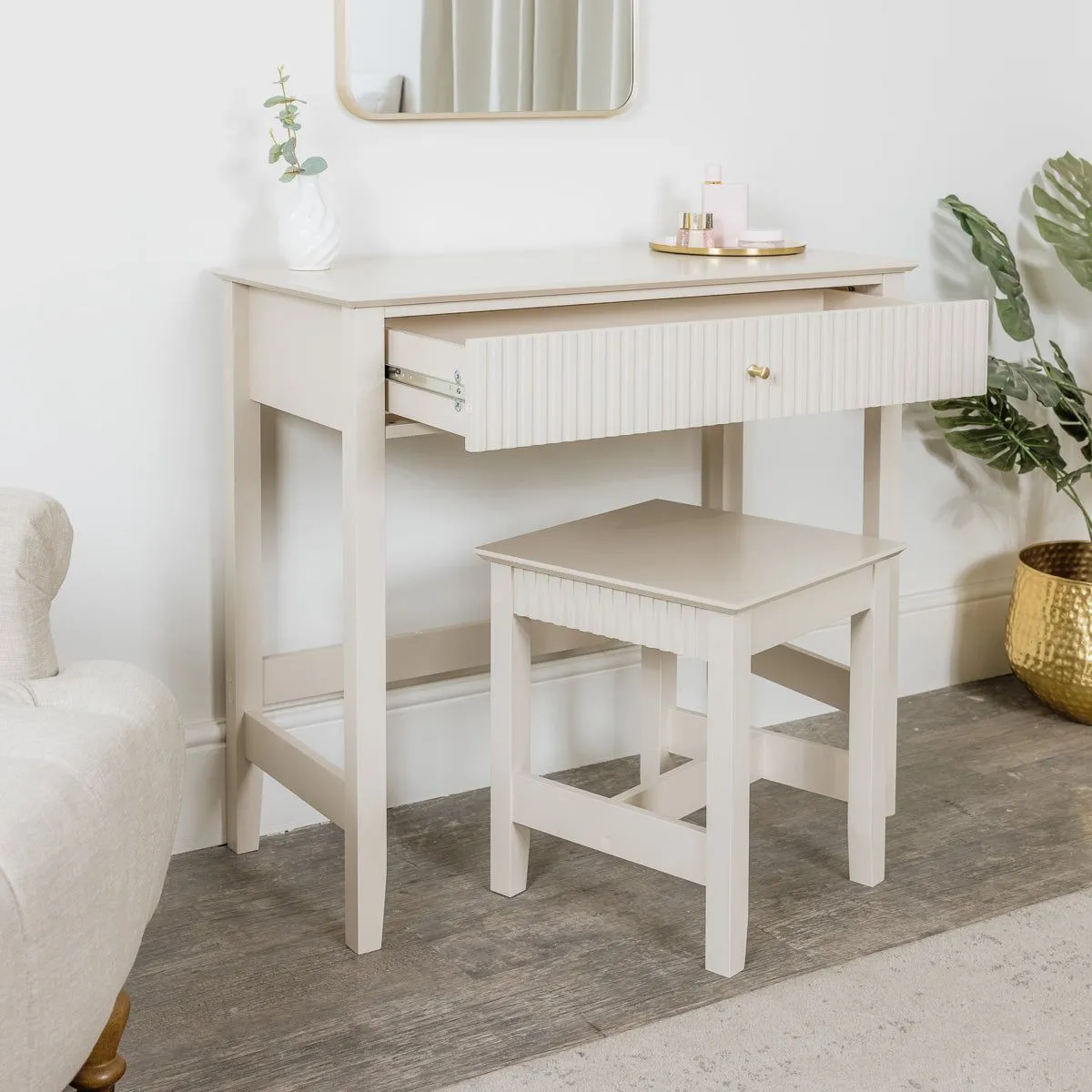 Melody Maison Dressing Table & Stool Set - Hales Taupe Range 2