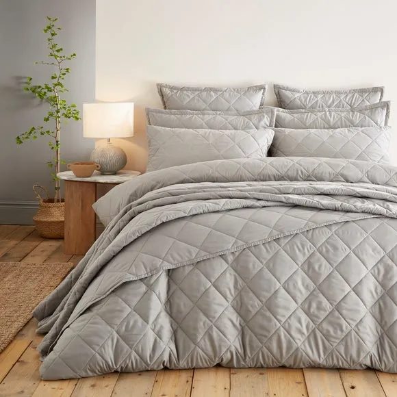 Helston Quilted Bedspread 4