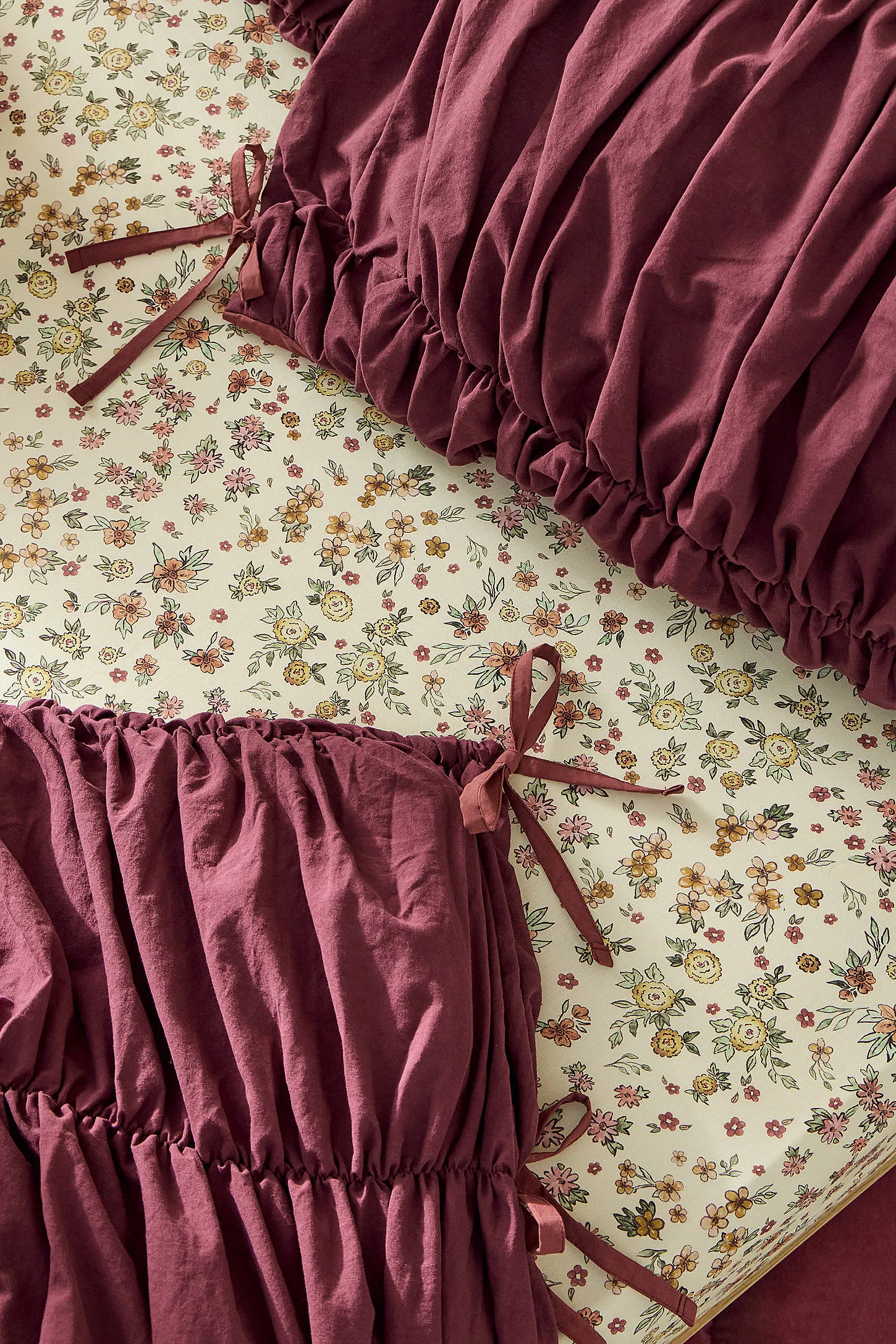 Cinched Duvet Set - Crimson 6