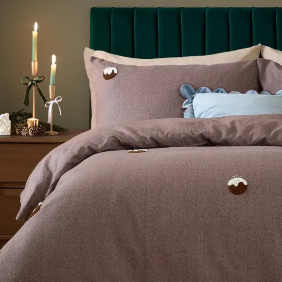 Furn. Christmas Puddings Tufted 100% Brushed Cotton Duvet Cover & Pillowcase Set 2