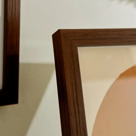 Essentials Photo Frame 2