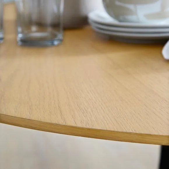 Arlette 4 Seater Round Dining Table, Solid Oak and Oak Veneer 3