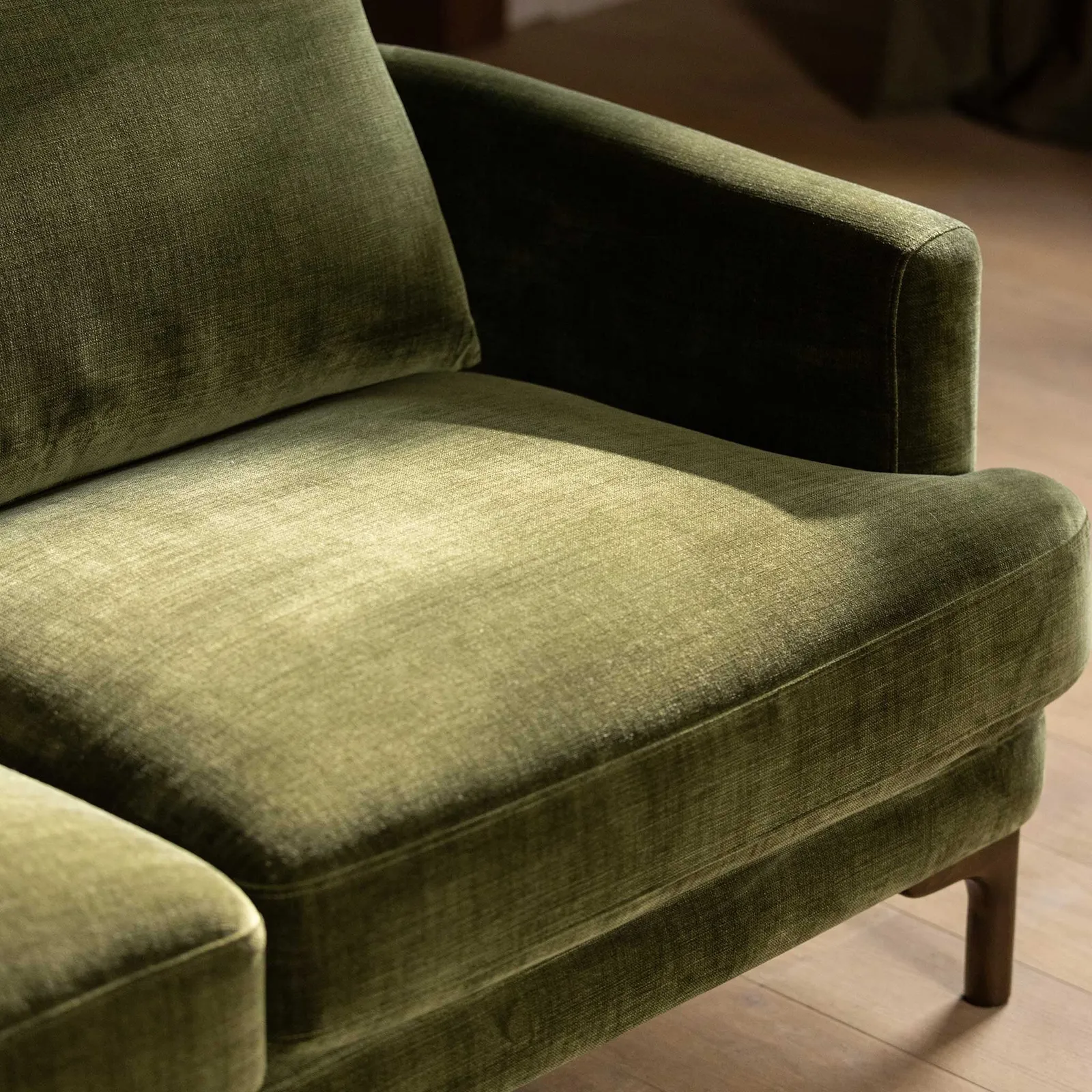 Olivia Left-Hand Facing Corner Sofa | Barker & Stonehouse 3