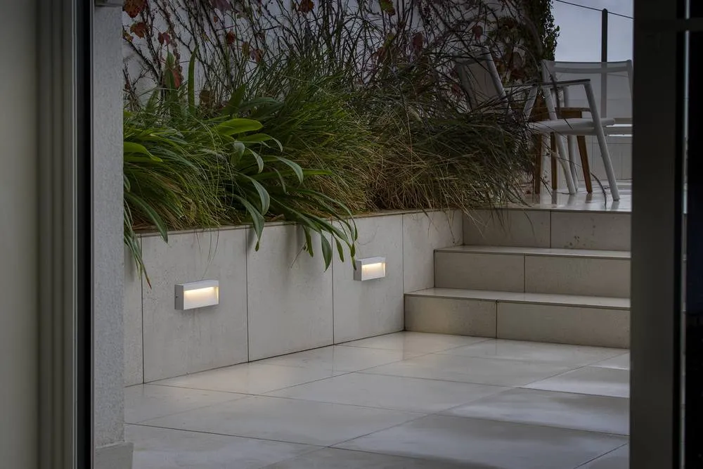 Netlighting Dune Rectangle LED Outdoor Flush Wall Lamp White IP65 CCT 2200 4000K 2