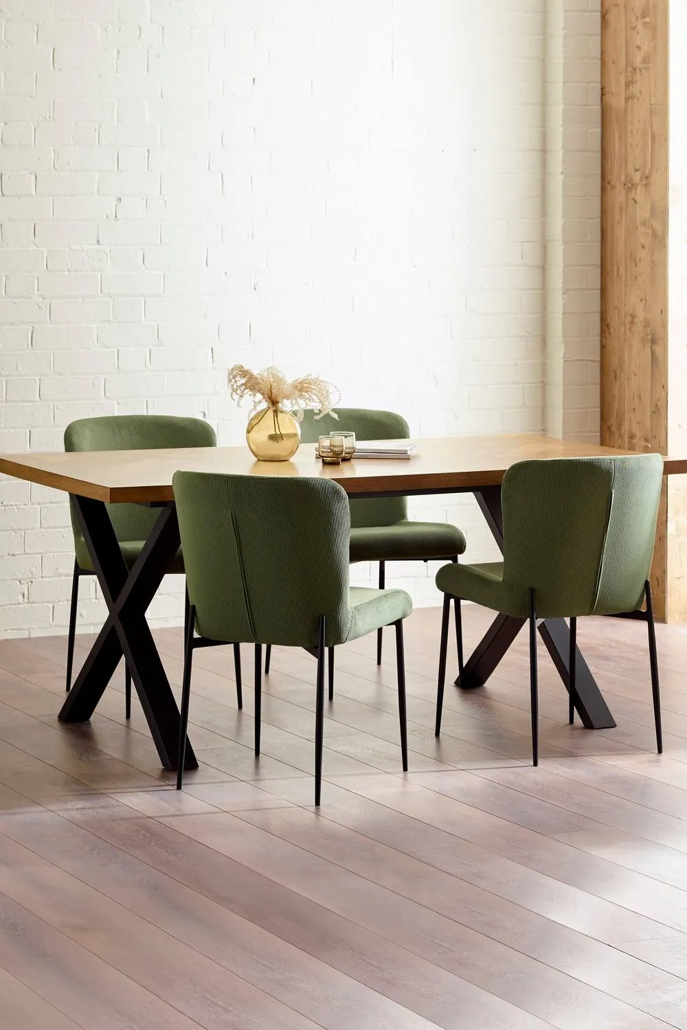 Julian Bowen Aron Rectangular 4-6 Seater Dining Table in Brown 3
