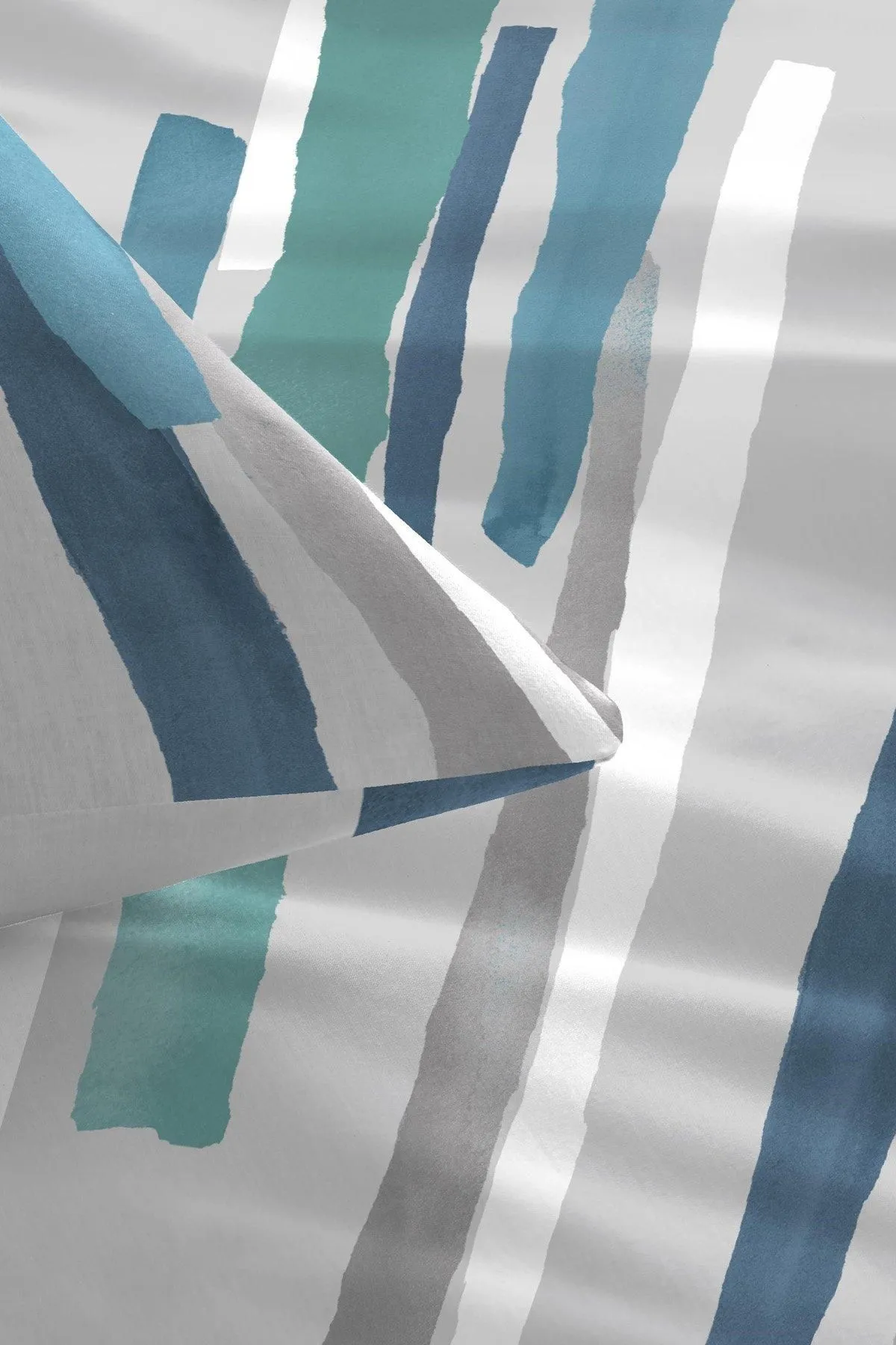 Fusion 'Clifton' Colourful Abstract Print Duvet Cover Set in Teal 3