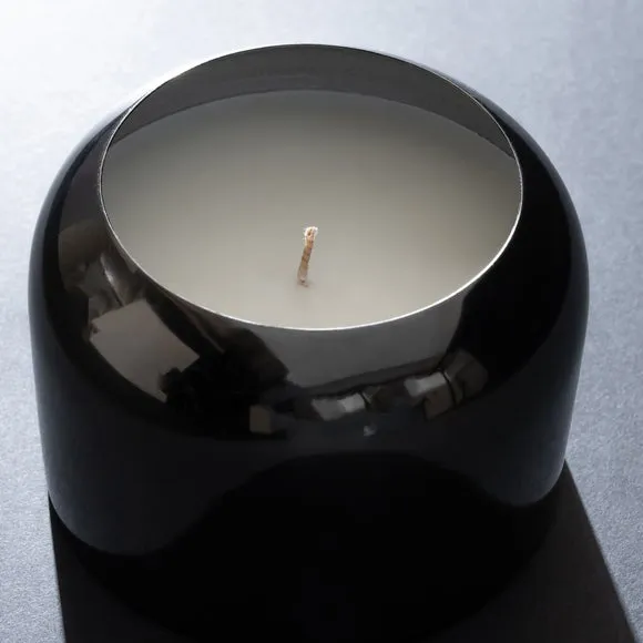 Luxe Smoke Orris & Jasmine Candle 3