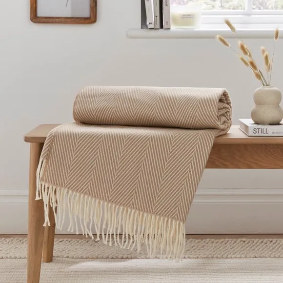 Foxton Herringbone Throw Blanket 130x180cm 1