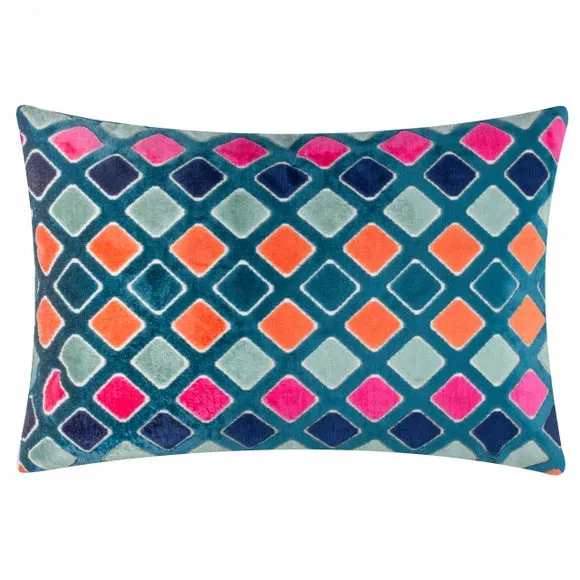 Furn. Metro Diamond Velvet Rectangle Cushion 3