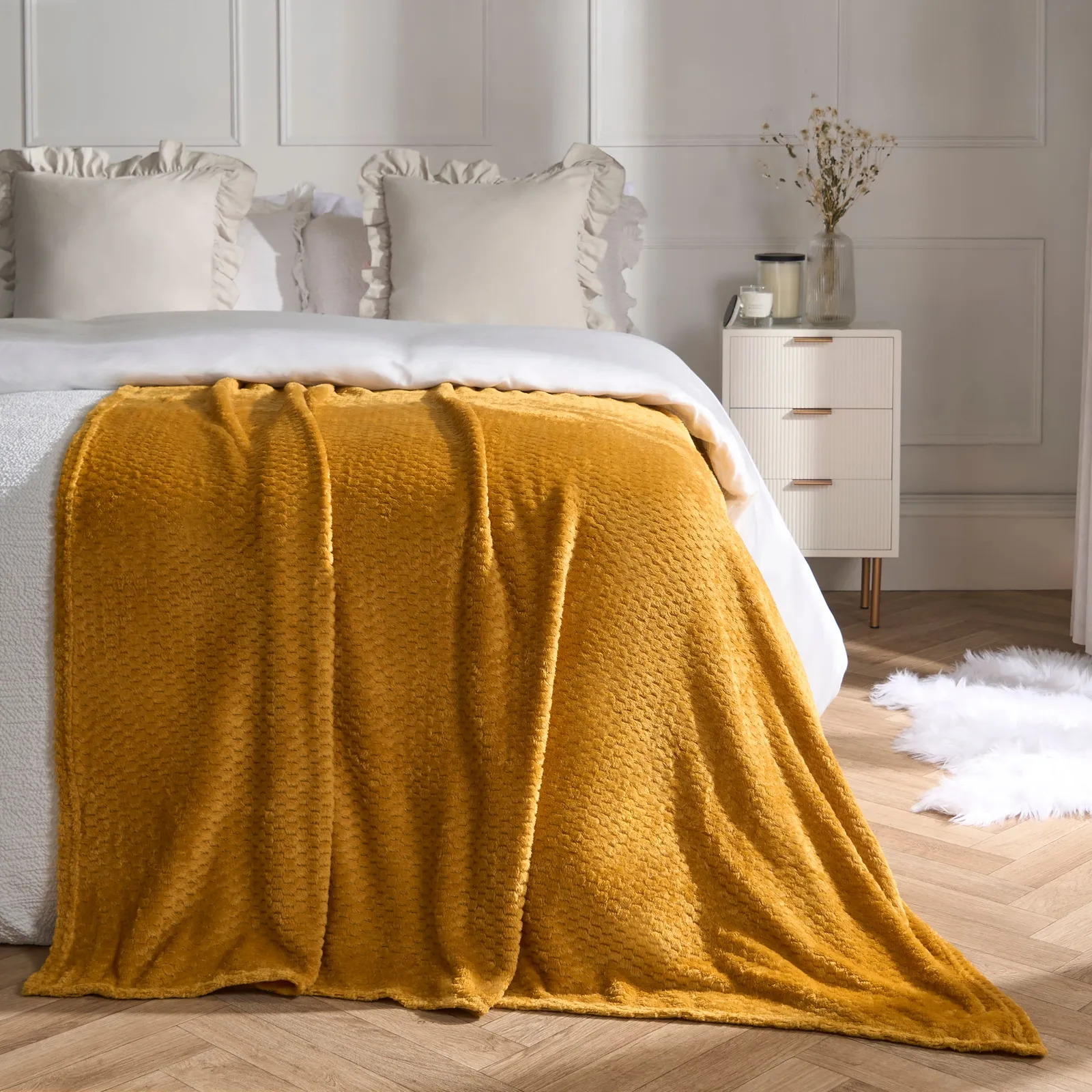OHS Luxury Large Waffle Honeycomb Mink Warm Throw in Yellow