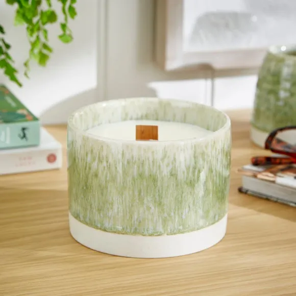 Churchgate Amber and Pine Crackle Candle 2