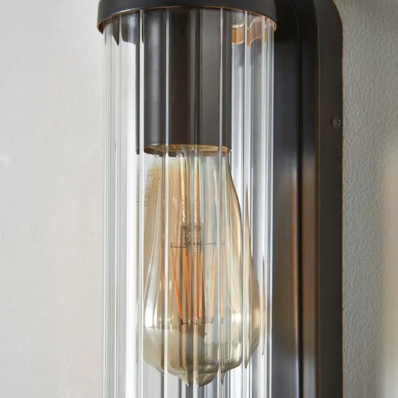 Alyn Bathroom Wall Light 2