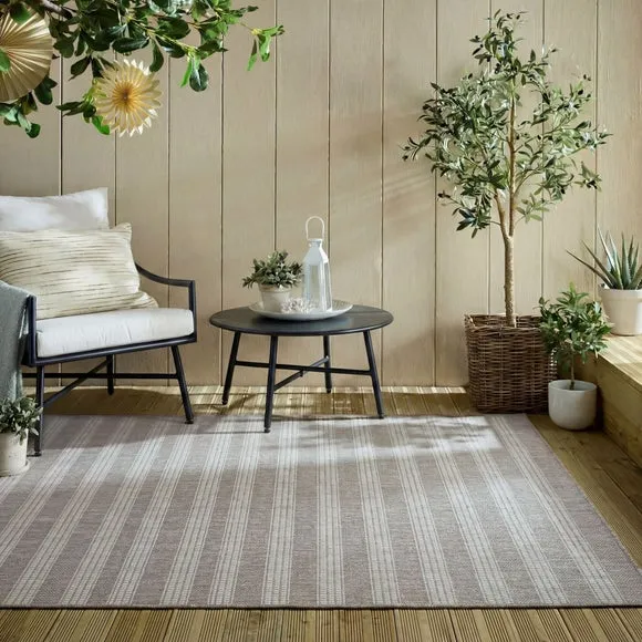 Striped Indoor Outdoor Rug 1