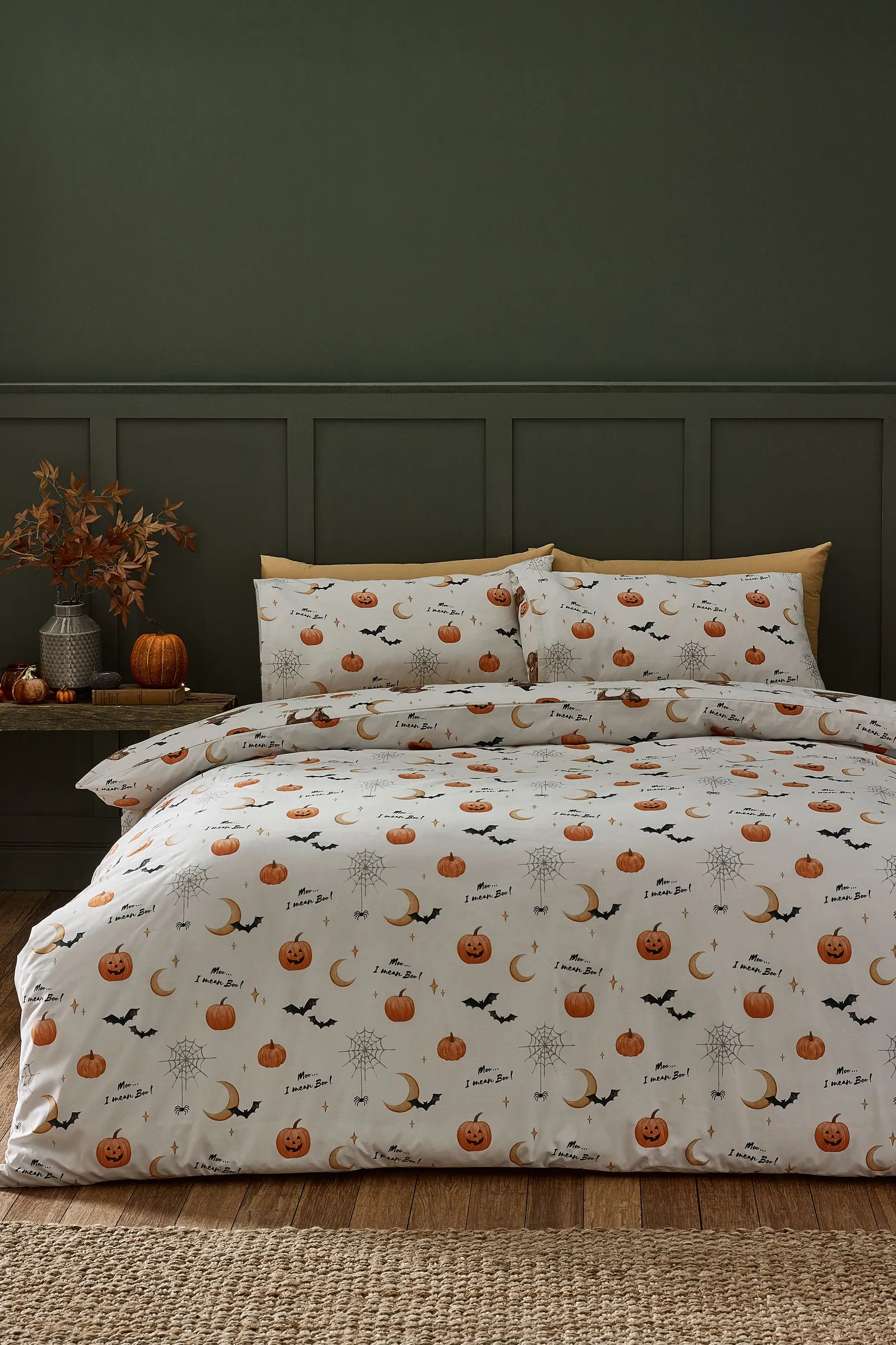 Catherine Lansfield Halloween Highland Cow Reversible Duvet Cover Set in Natural 2