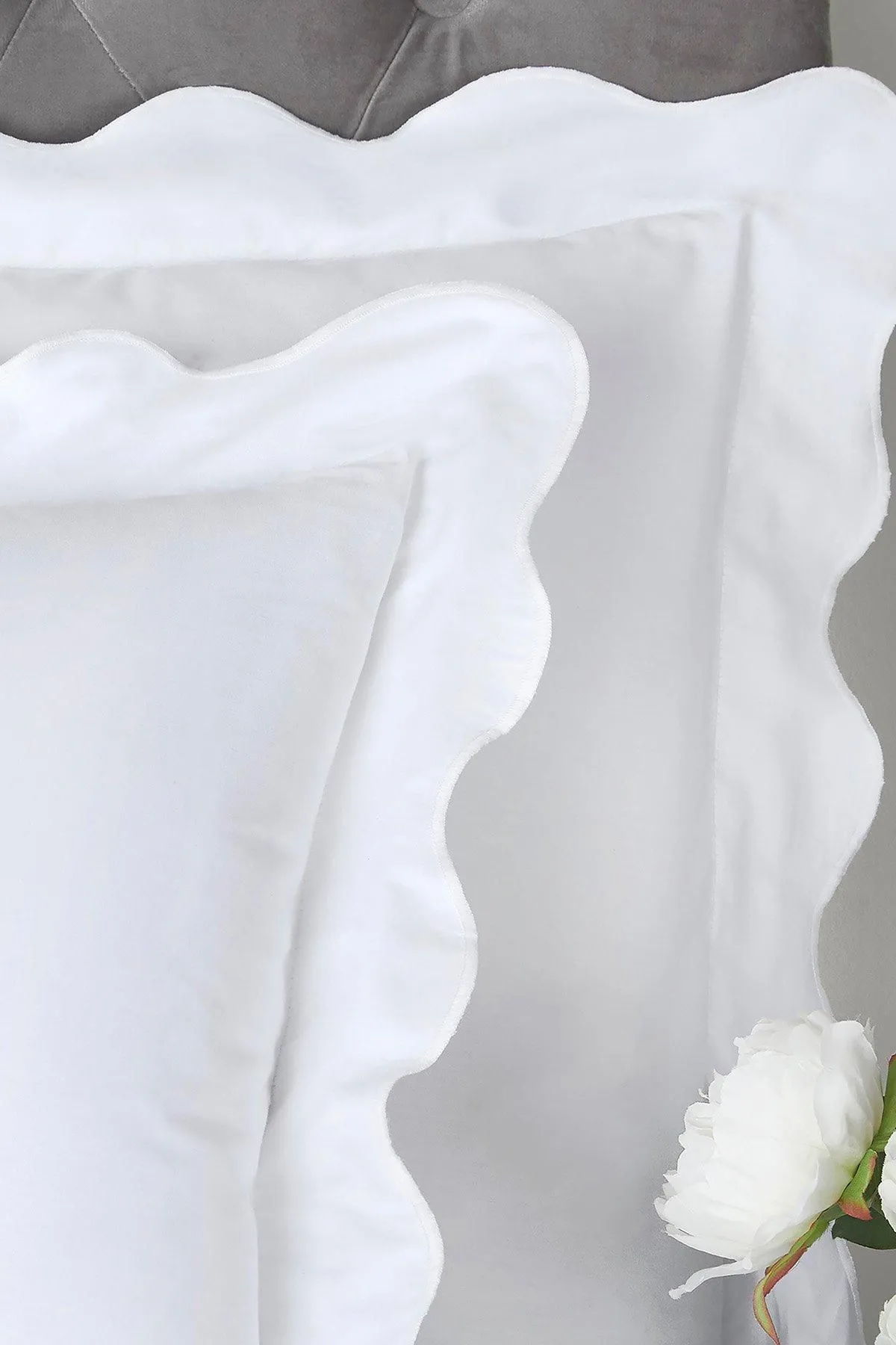 Appletree 'Scallop Edge' 100% Cotton Duvet Cover Set in White 3