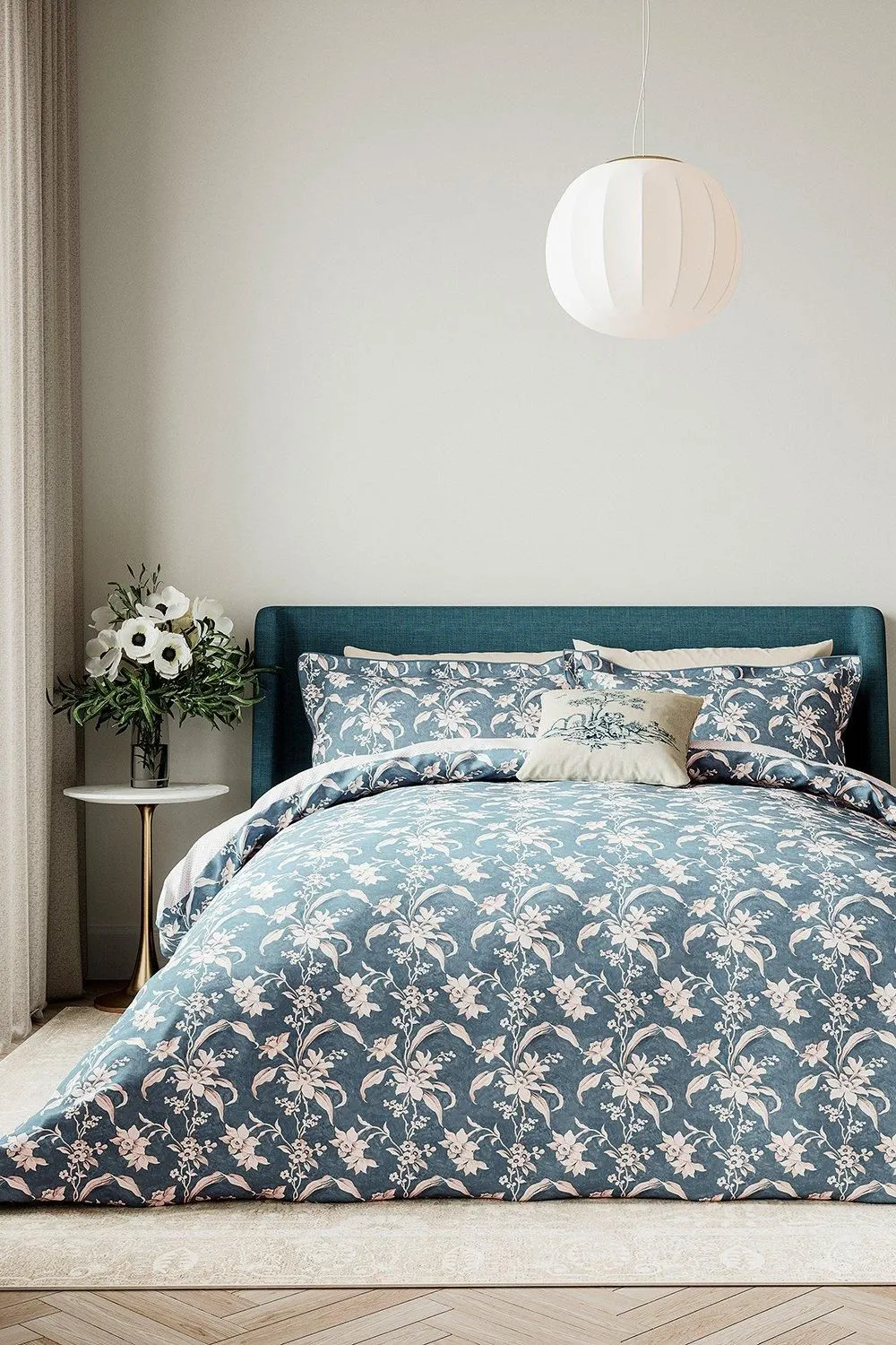 V & A 'Daffodil Dreams' Cotton Duvet Cover Set in Blue