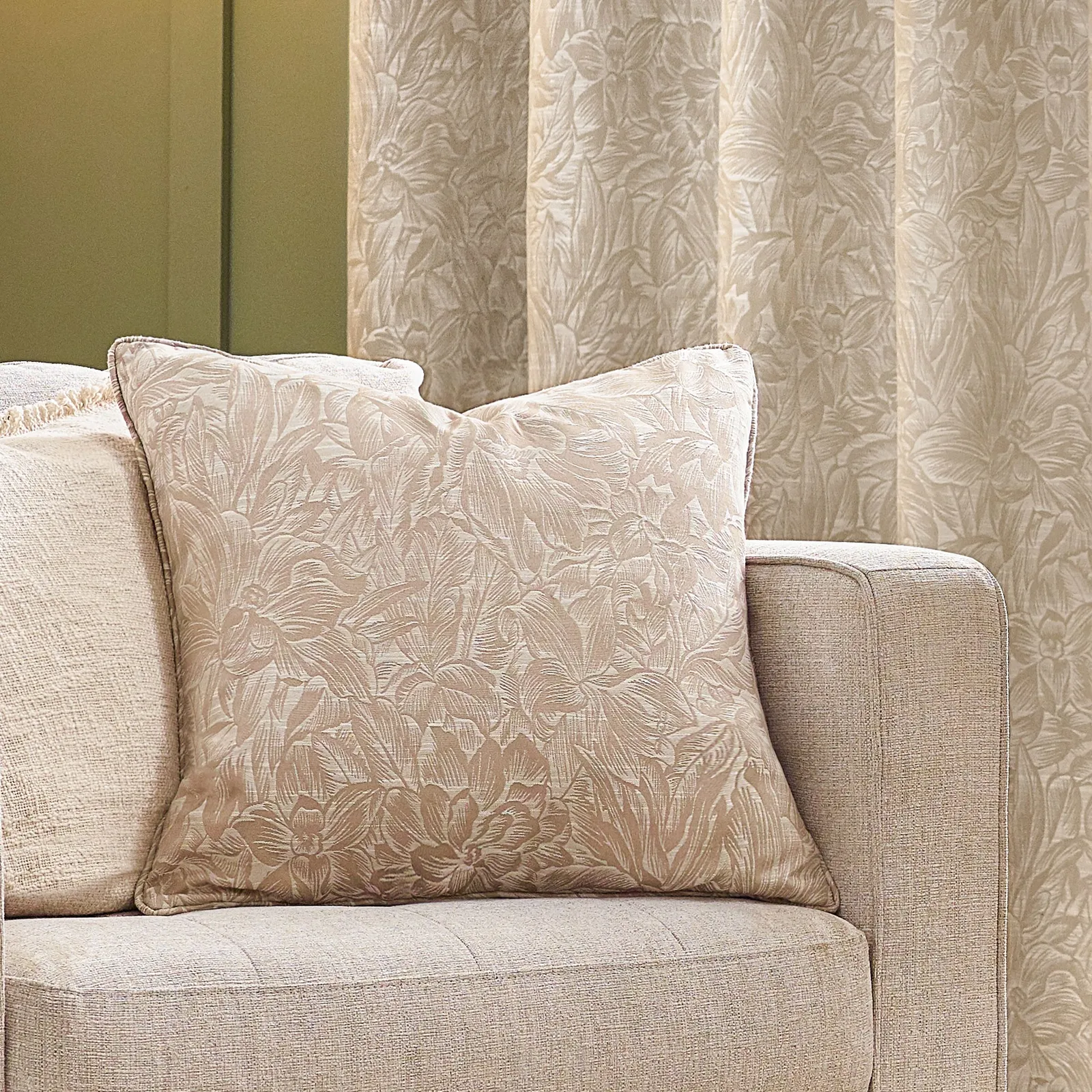 Wylder Grantley Jacquard Polyester Filled Cushion in Natural