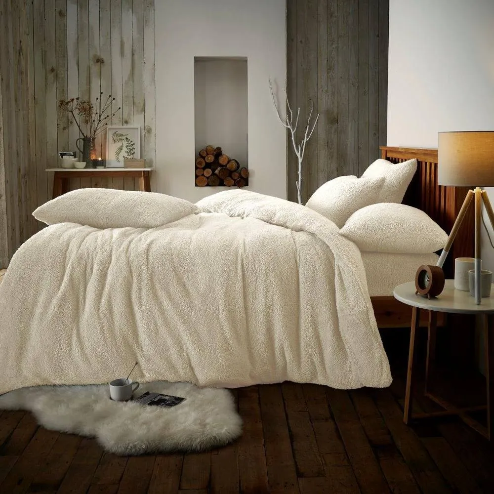 Smart Living Luxury Teddy Plain Duvet Cover & Pillowcase Set in Cream 1