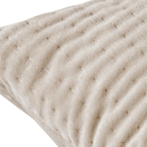 Voyage Maison Haze Cotton Cushion 4