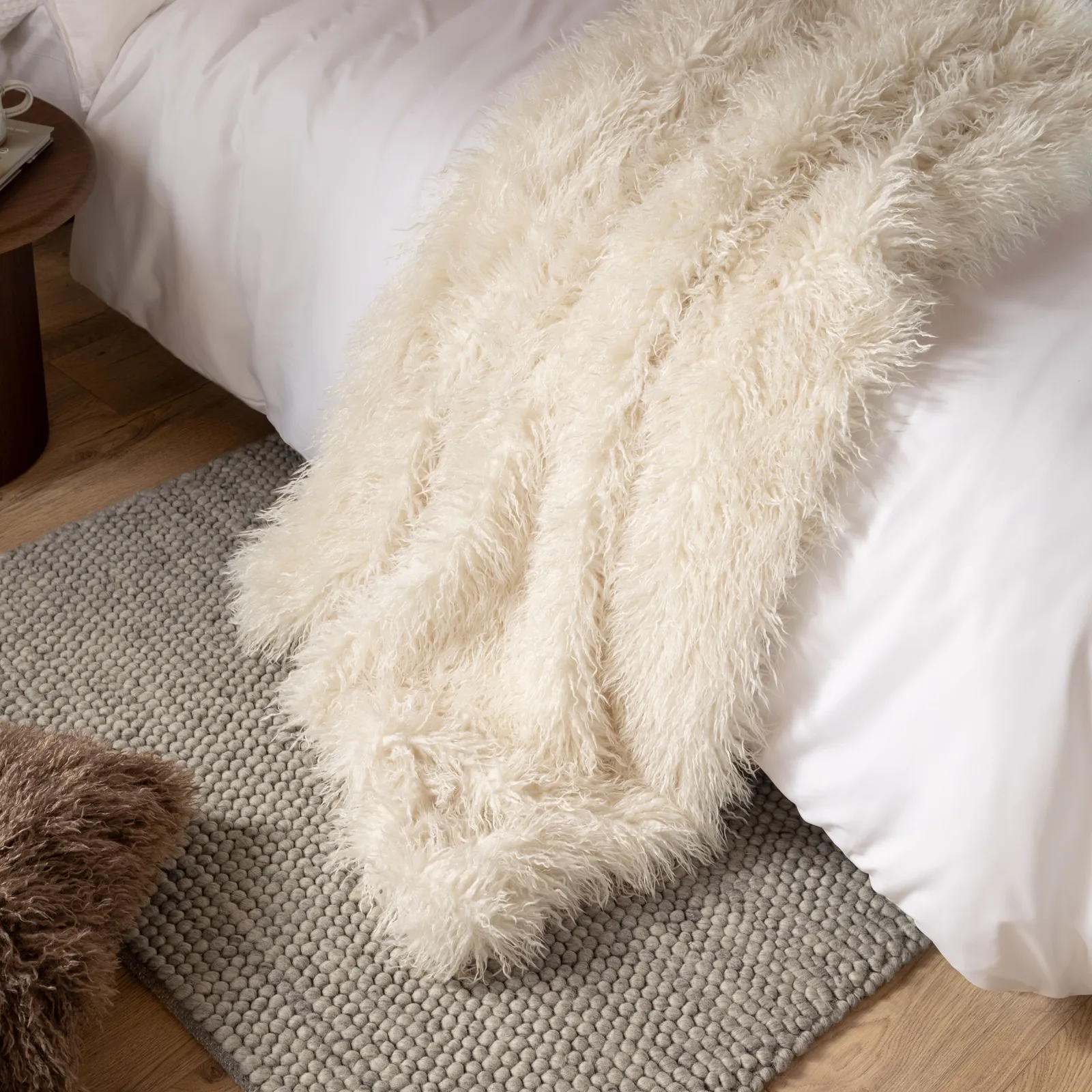 Furn Rowan Faux Fur Throw in Ecru