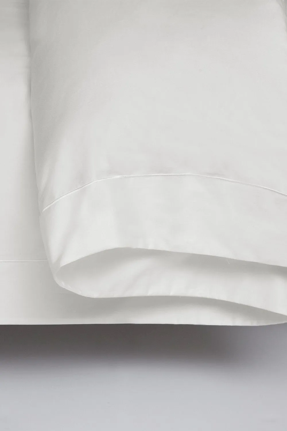 Belledorm Egyptian Cotton 400 Thread Count Oxford Duvet Cover in White