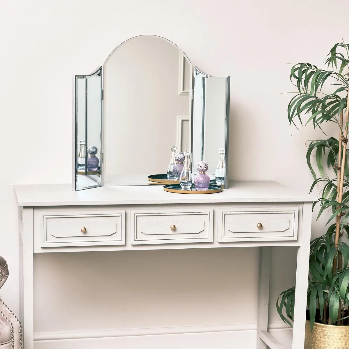 Melody Maison Vintage Style Dressing Table Triple Mirror in Clear 2
