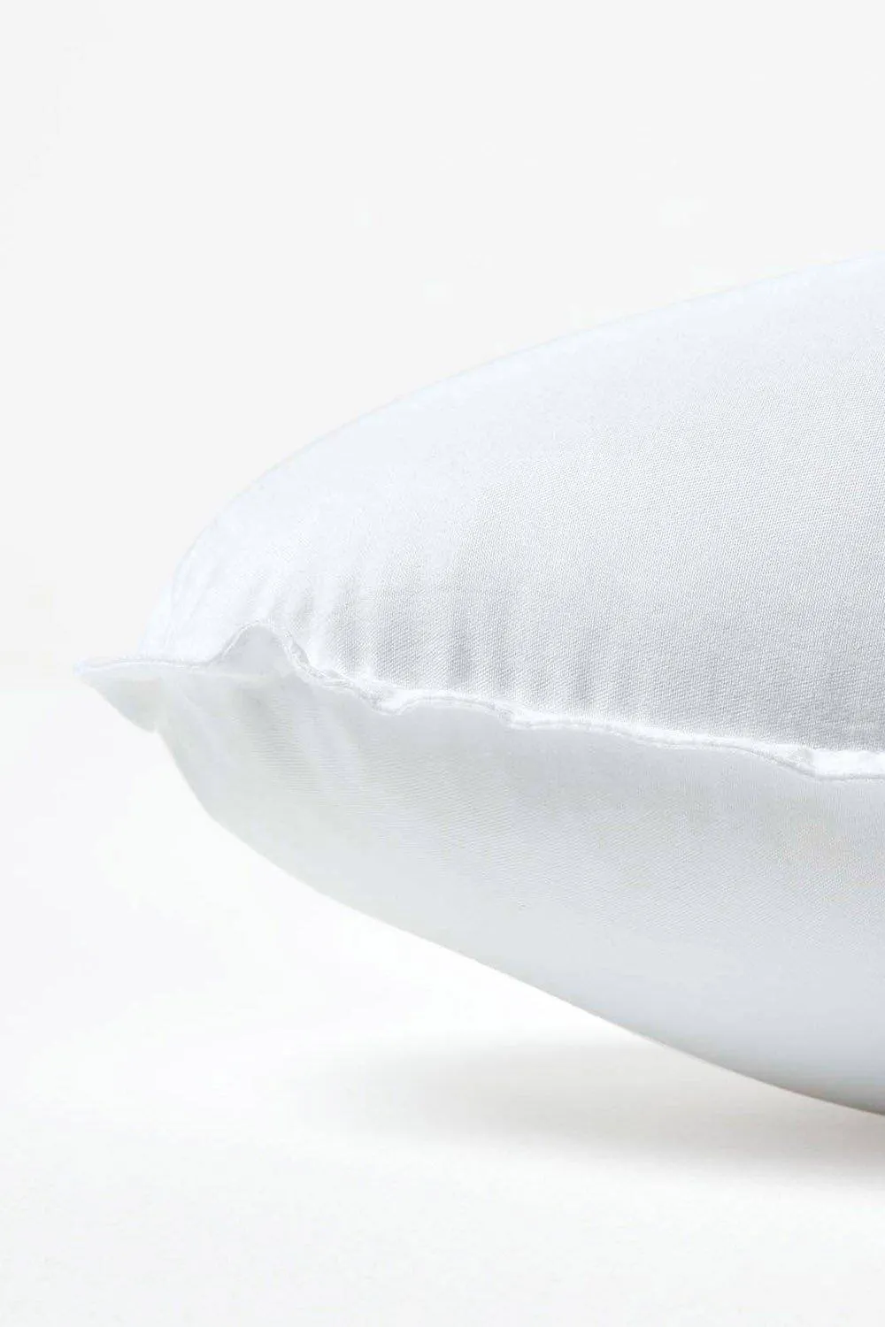 Homescapes Super Microfibre Heart Shaped Cushion Pad - Cushion Filler & Inserts in White 3