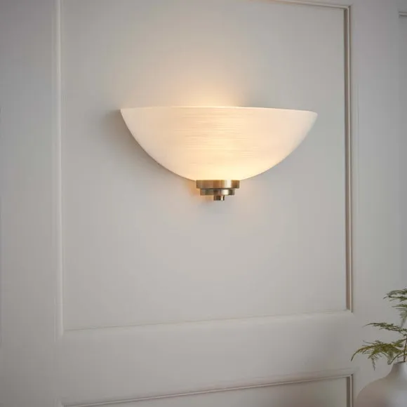 Vogue Welles Frosted Glass Wall Light 4