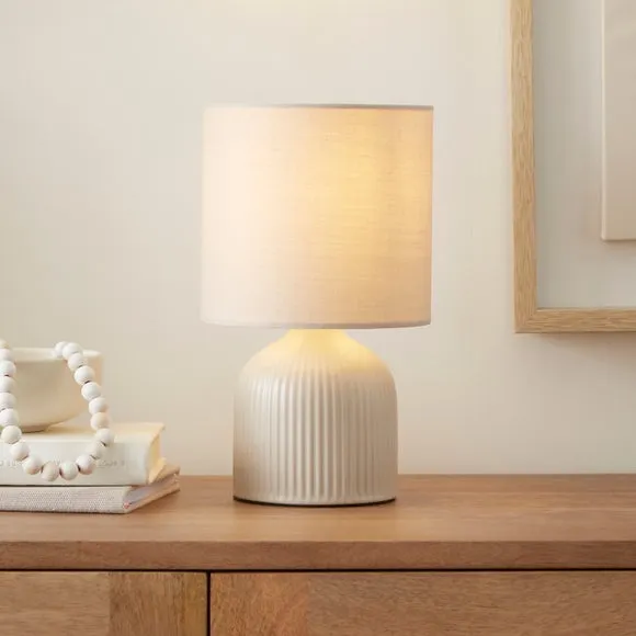 Hebe Ribbed Ceramic Table Lamp 1