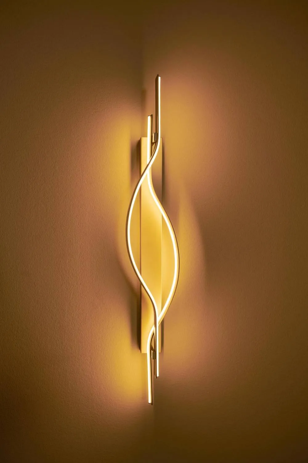 Netlighting Lucide LAMBADA Wall Lamp LED Dim. 1x20W 2700K Champagne Color in Beige 5