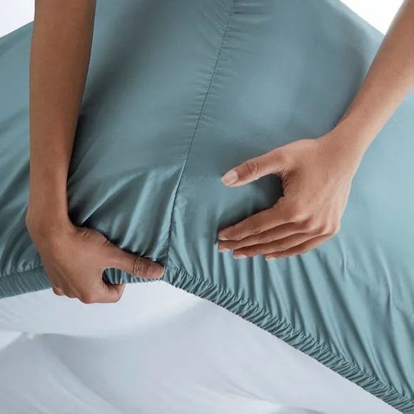 100% Egyptian Cotton 220 Thread Count True Grip® Fitted Sheet 3