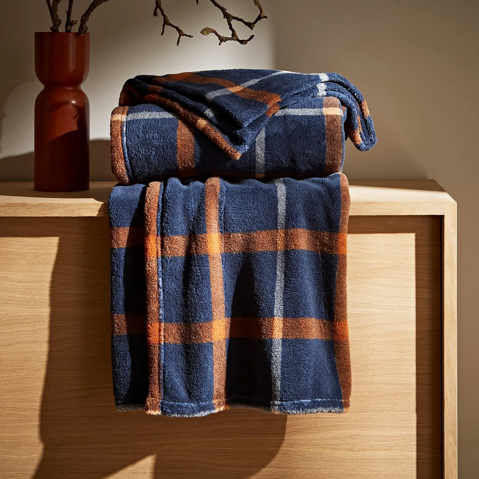 Check Fleece Throw Navy Blue/Orange