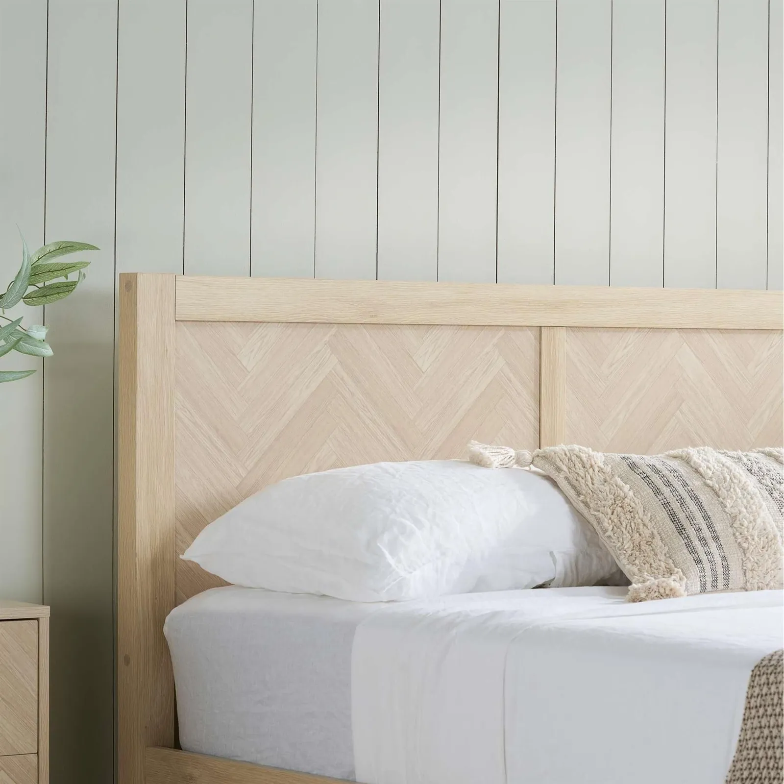Birlea King Ottoman Bed Frame Oak Brown Wooden Herringford 5ft 150cm in Light Oak 3