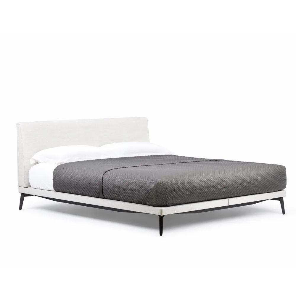 De La Espada McQueen Kingsize Bed 3