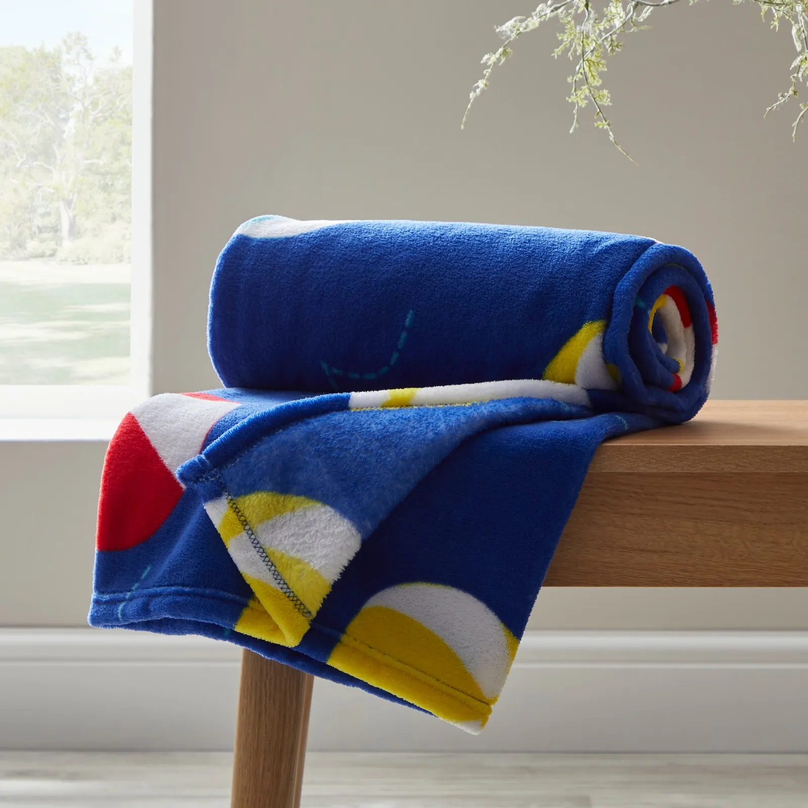 Beach Ball Fleece Blanket Royal Blue