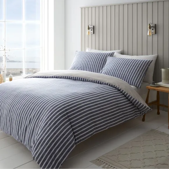 Catherine Lansfield Textured Banded Stripe Reversible Duvet Cover & Pillowcase Set 3