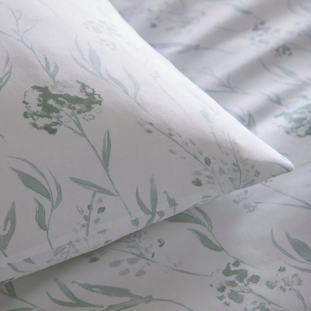 Portfolio Home Wildflower Floral Duvet Cover Quilt Set With Pillow Case Bedding in Light Green 2