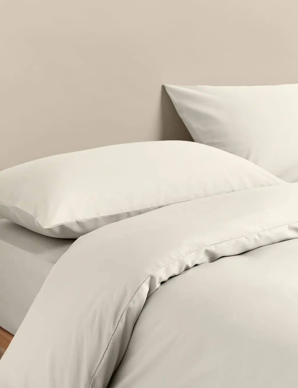 M&S Stay Cool Lyocell Rich Bedding Set Cream