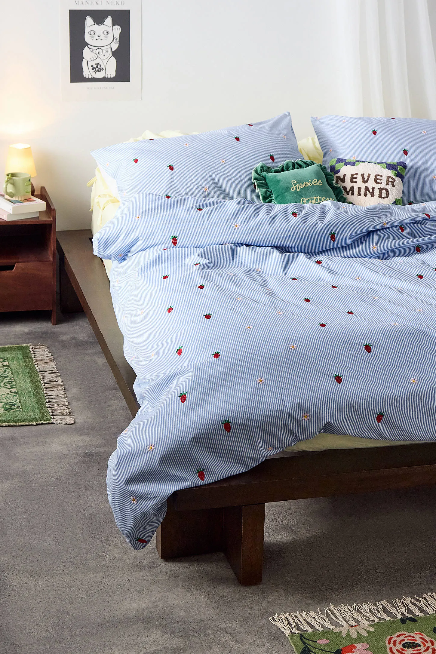 Blue Stripe Embroidered Duvet Set - Blue 4