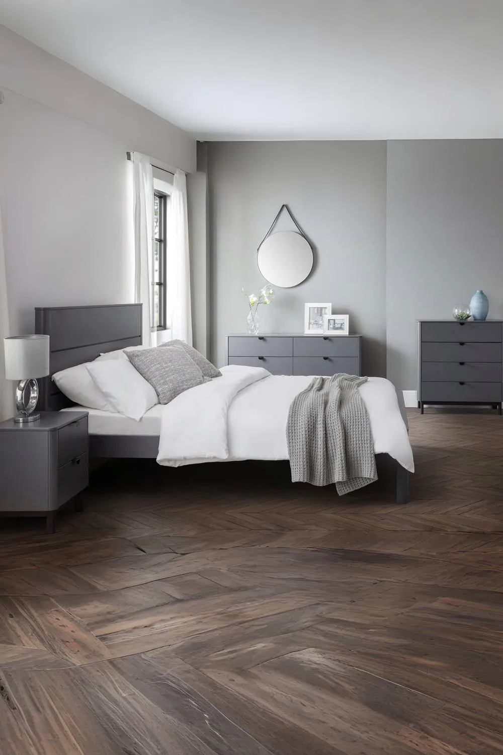 Julian Bowen Chlo 6 Drawer Wide Chest in Dark Grey 2