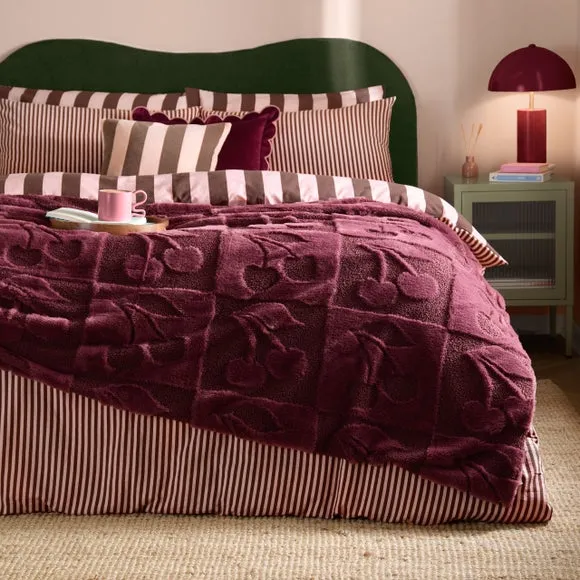 Furn. Cherries Faux Fur Boucle Throw Blanket 140cm x 180cm