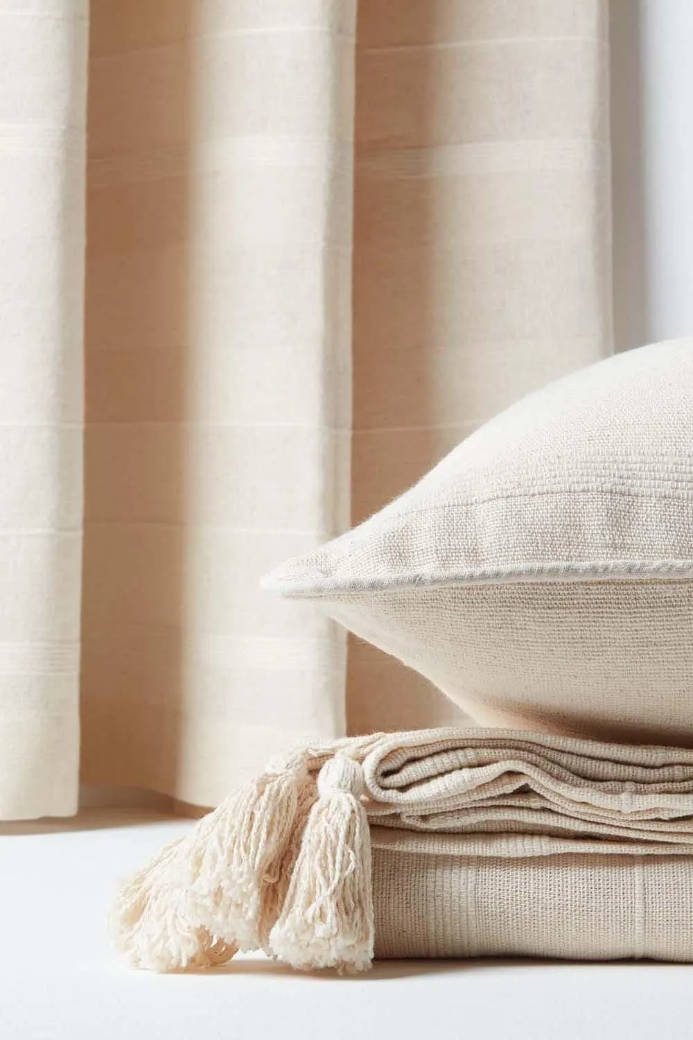 Homescapes Cotton Rajput Ribbed Cushion Cover in Natural 5