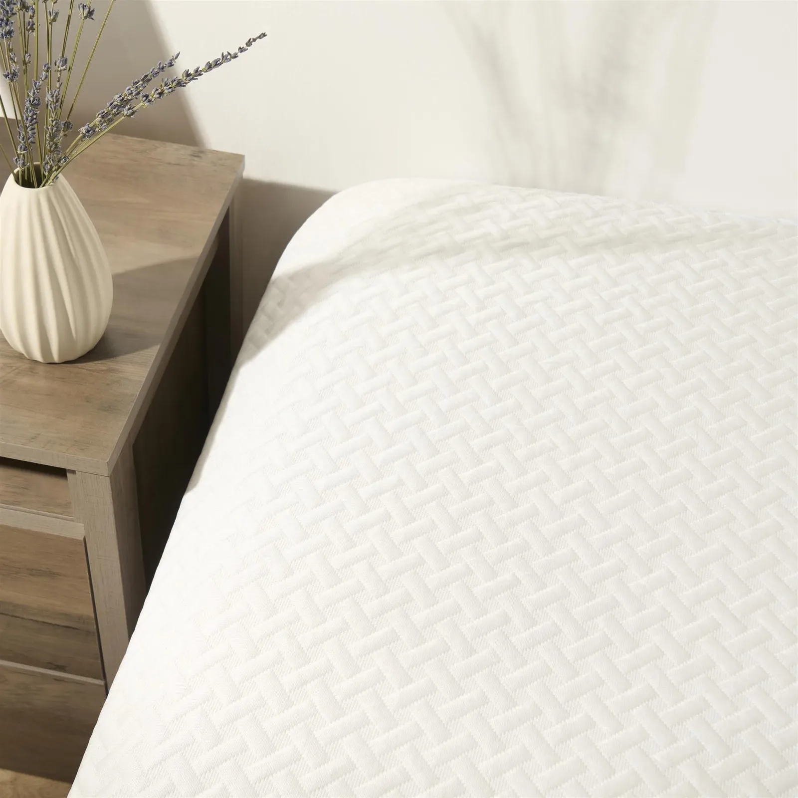 OHS Mattress Protector Cooling Topper Pillowcase Fitted Sheet Bed in White