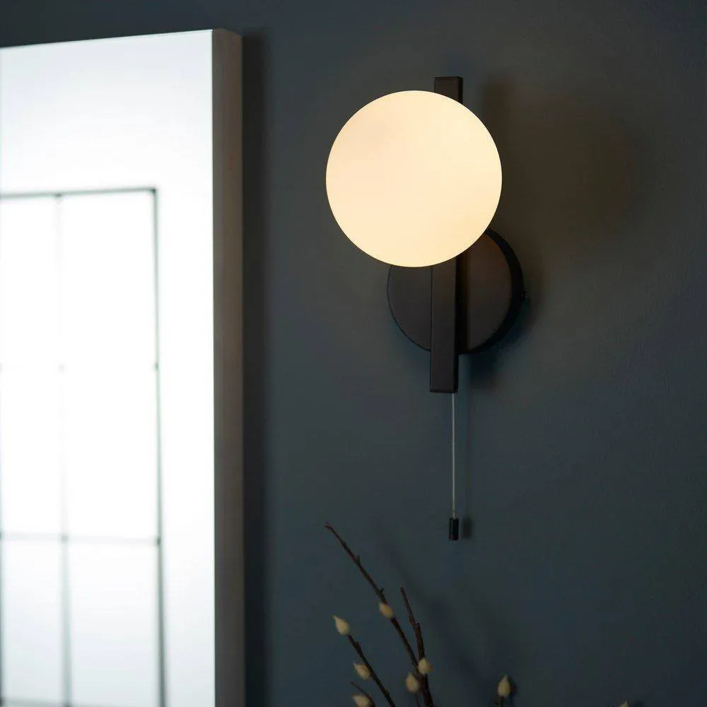 Netlighting 'RIOMAGGIORE' Non Dimmable Contemporary Bathroom Glass Wall Lamp in Black 5