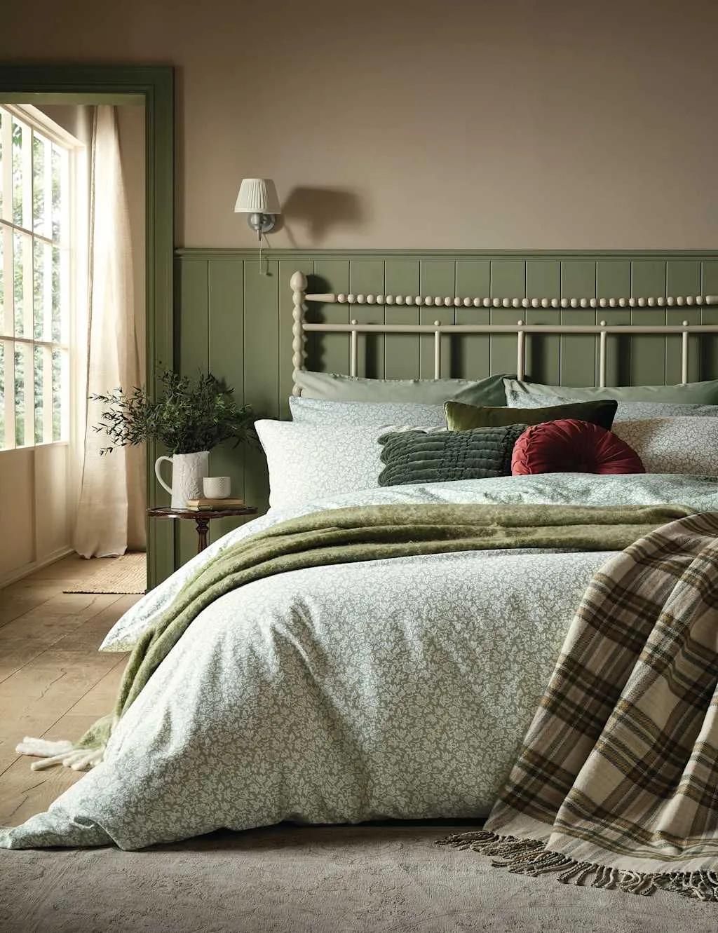 Laura Ashley Sweet Alyssum Brushed Cotton Bedding Set Green Mix