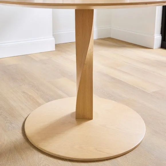 Arlette 4 Seater Round Dining Table, Solid Oak and Oak Veneer 3