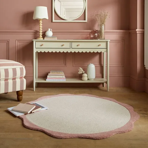 Bonnie Scallop Border Wool Round Rug 1