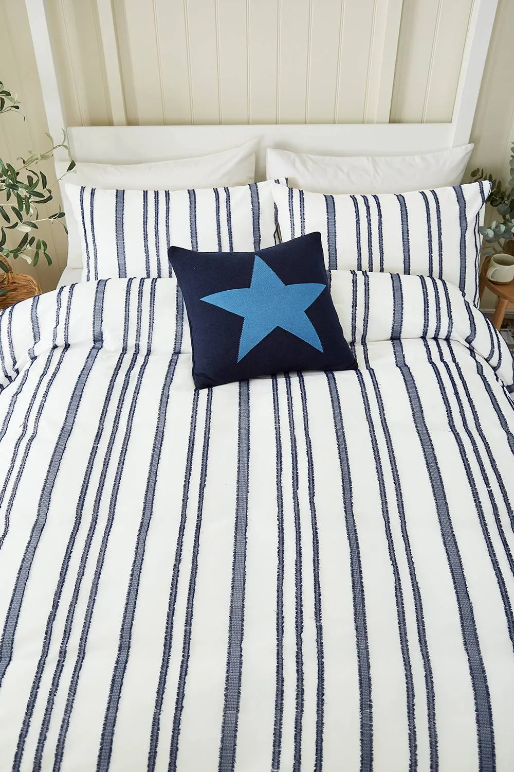 Helena Springfield 'Clipped Stripe' Jacquard Duvet Cover Set in Navy 3